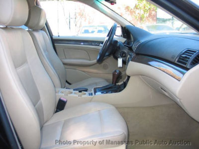 2003 BMW 325  i