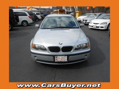 2004 BMW 325  i