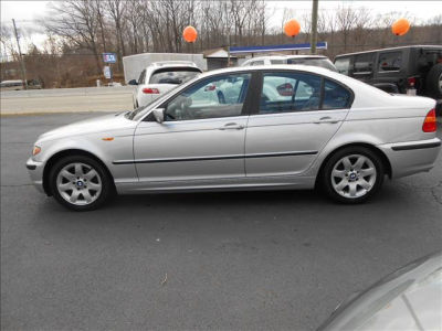 2004 BMW 325 i