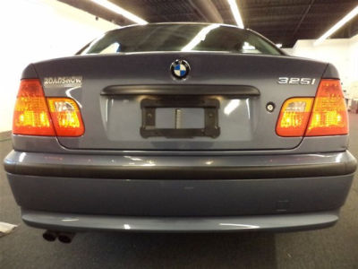 2003 BMW 325  i