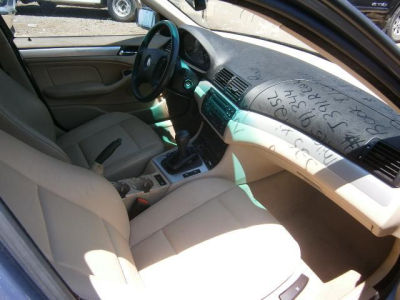 2002 BMW 325 xi