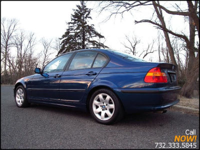 2004 BMW 325 i