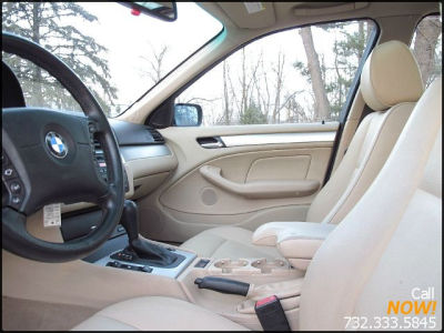 2004 BMW 325 i