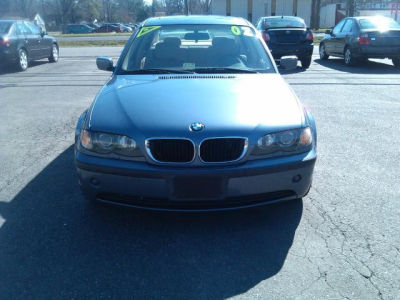2002 BMW 325 i