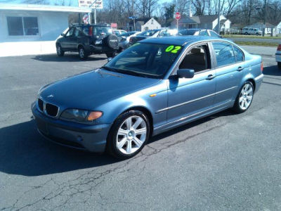 2002 BMW 325 i