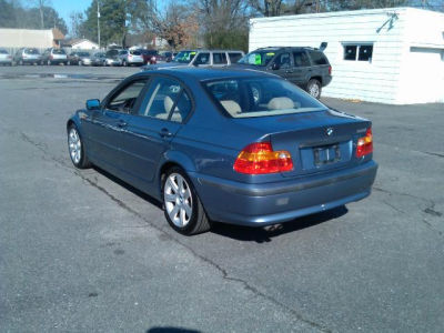 2002 BMW 325 i