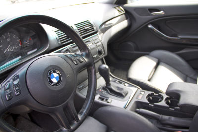 2001 BMW 325  Ci