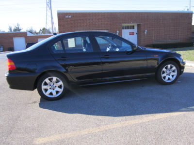 2004 BMW 325 xi