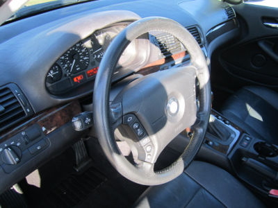 2004 BMW 325 xi