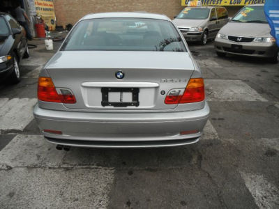 2003 BMW 325  Ci
