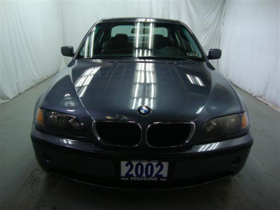 2002 BMW 325 i
