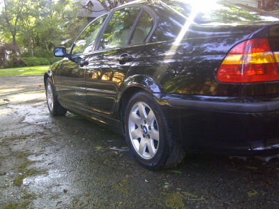 2005 BMW 325  i