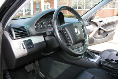 2002 BMW 325 xi