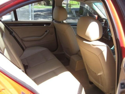 2001 BMW 325 i