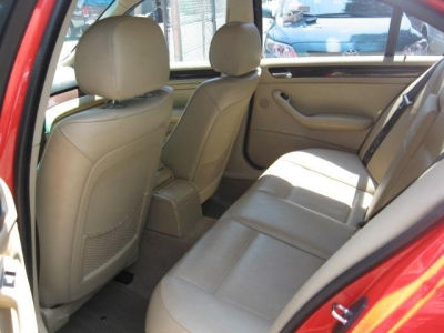 2001 BMW 325 i