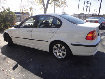 2002 BMW 325 i