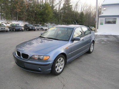 2002 BMW 325  i