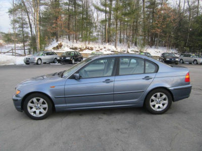 2002 BMW 325  i
