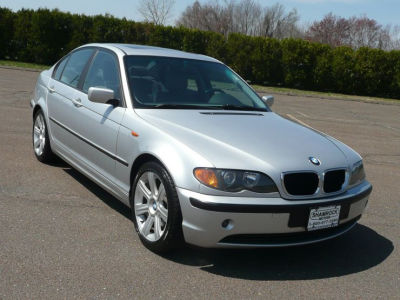 2002 BMW 325  i