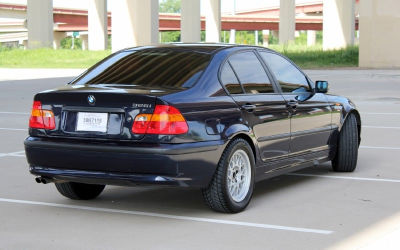 2003 BMW 325 i