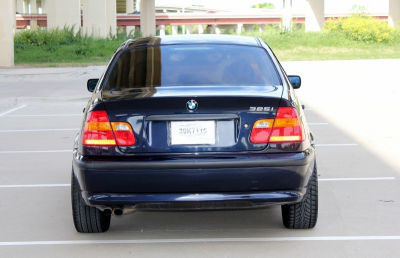 2003 BMW 325 i