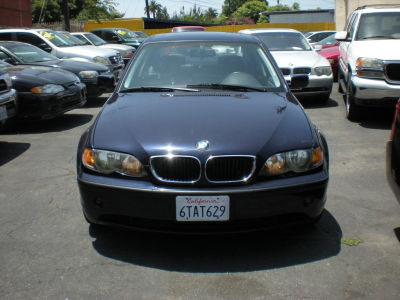 2002 BMW 325 i