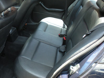 2002 BMW 325 i