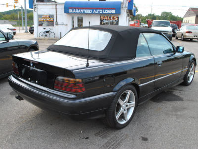 1995 BMW 325  i
