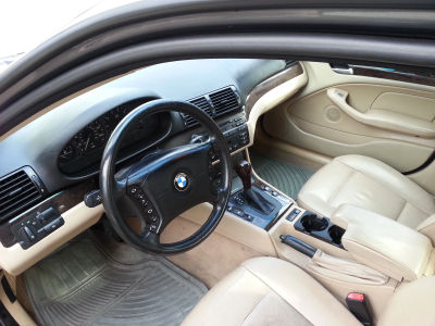2002 BMW 325  i