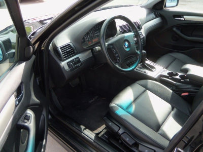 2004 BMW 325 i