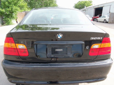 2004 BMW 325 i