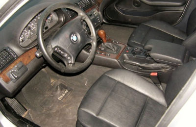 2001 BMW 325  i