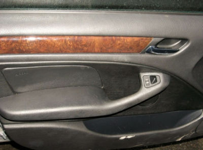 2001 BMW 325  i