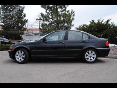 2001 BMW 325 i