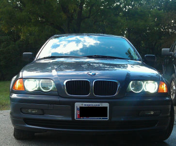 2001 BMW 325  i