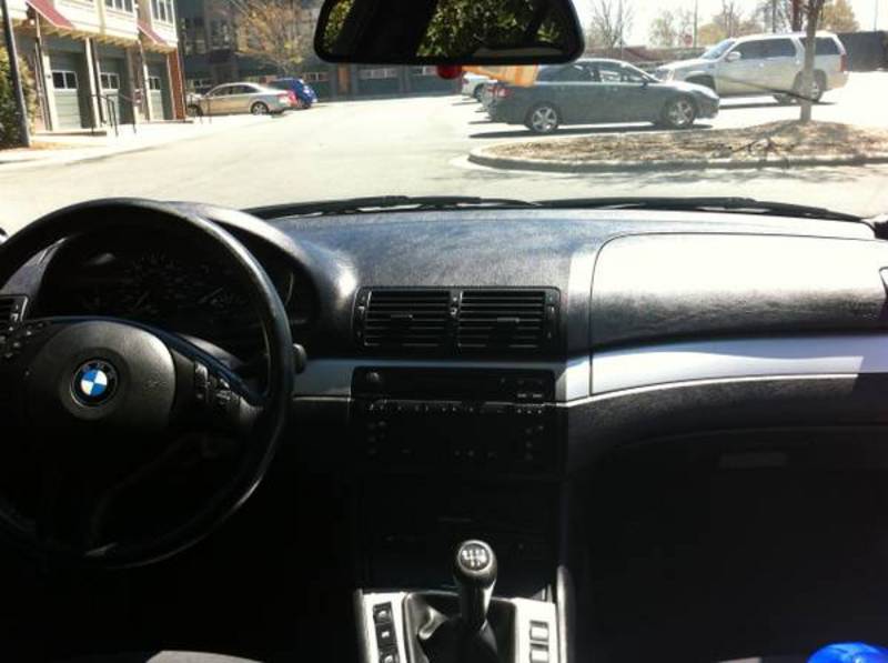 2002 BMW 325 i