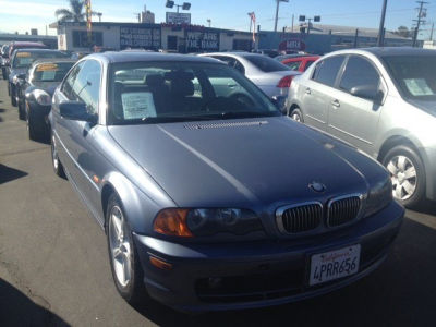 2001 BMW 325  Ci