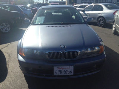 2001 BMW 325  Ci