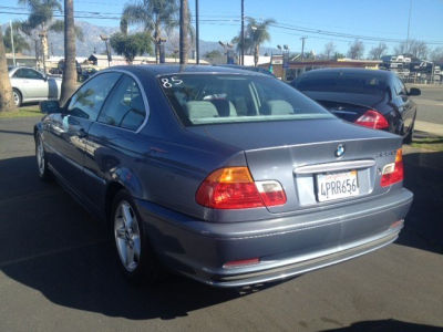 2001 BMW 325  Ci