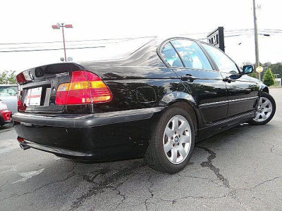 2003 BMW 325  i