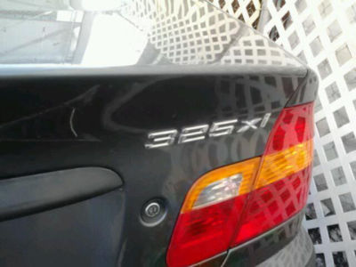 2003 BMW 325  xi