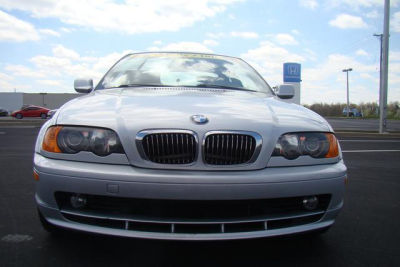 2001 BMW 325  Ci