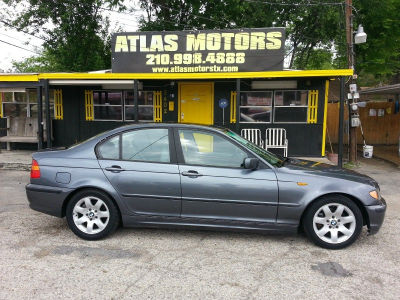 2003 BMW 325  i