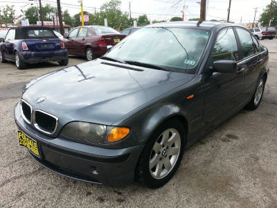 2003 BMW 325 i