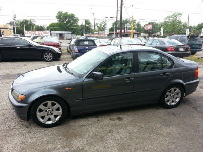 2003 BMW 325 i