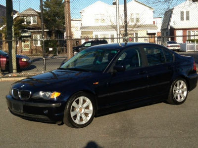 2002 BMW 325  i