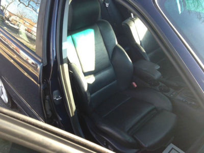 2002 BMW 325  i