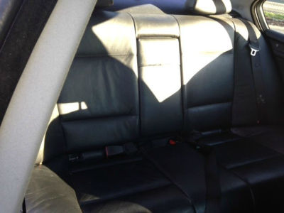 2002 BMW 325  i