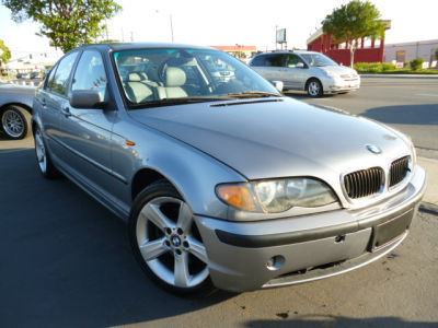 2004 BMW 325  i