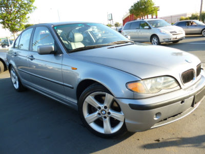 2004 BMW 325  i